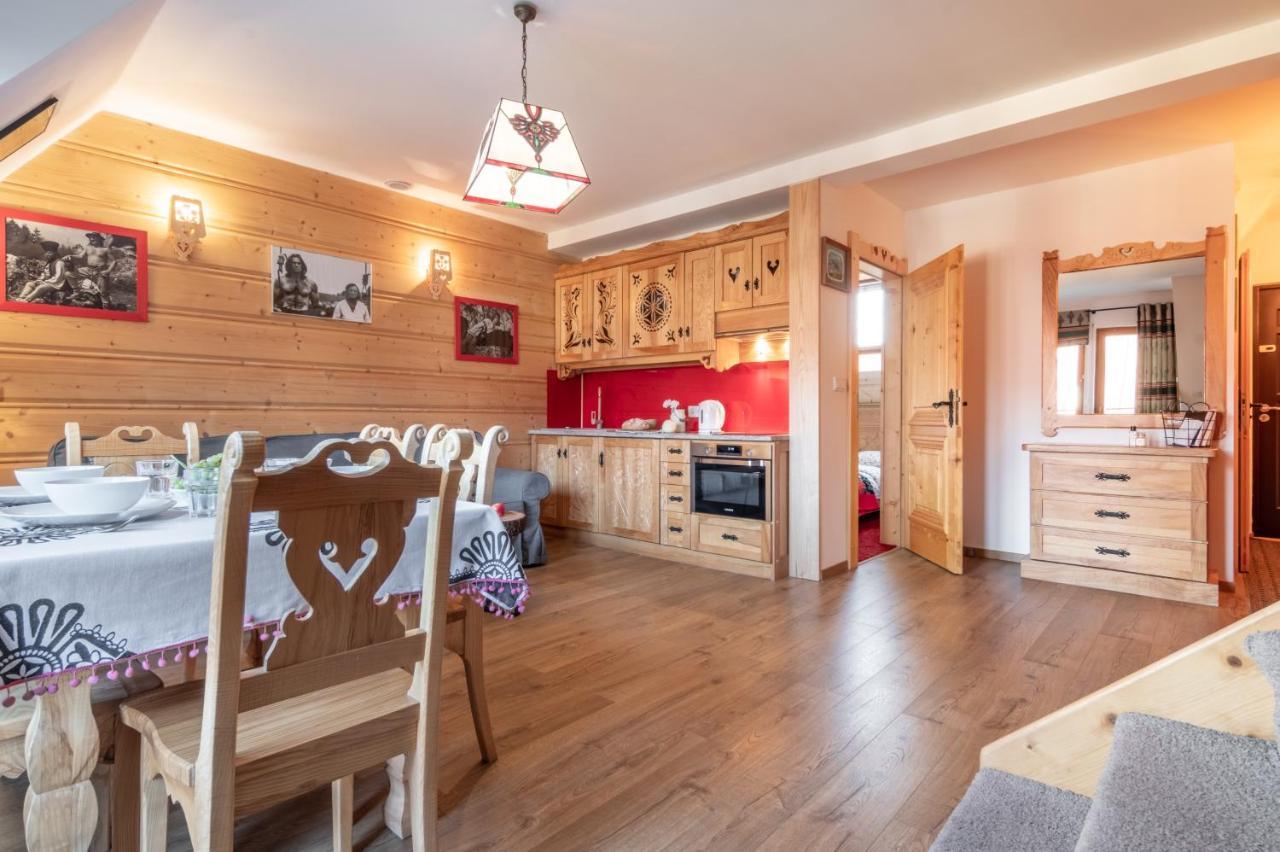 Ferienwohnung Czerwona Izba Zakopane Exterior foto